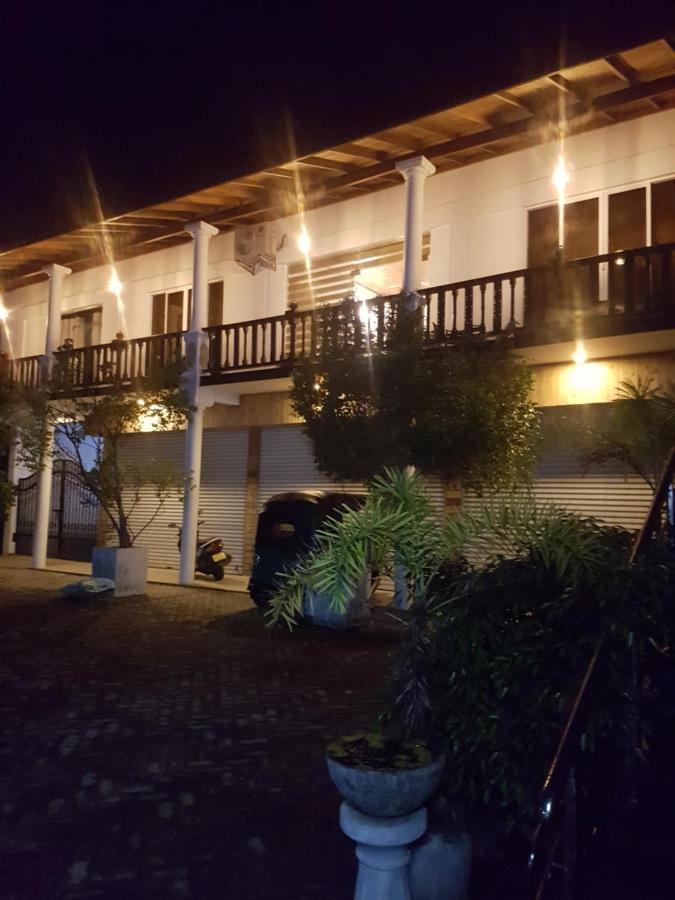 Gg Lodge Мириса Екстериор снимка