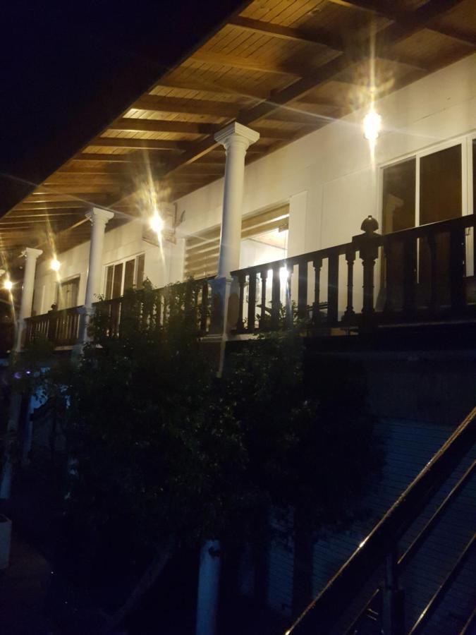 Gg Lodge Мириса Екстериор снимка