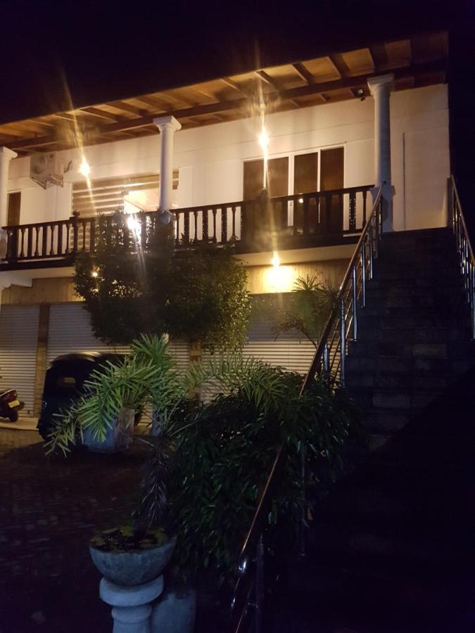 Gg Lodge Мириса Екстериор снимка