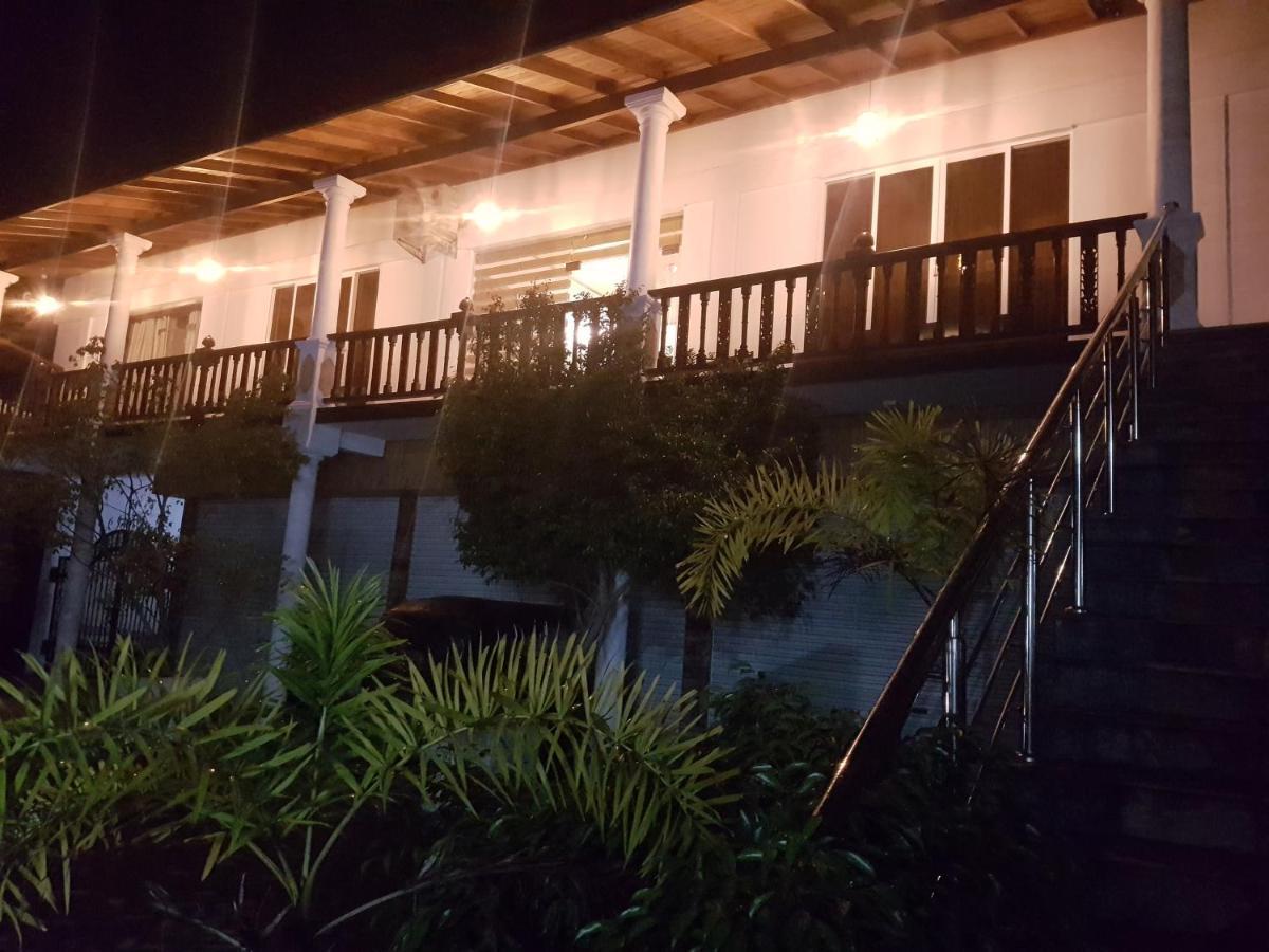 Gg Lodge Мириса Екстериор снимка