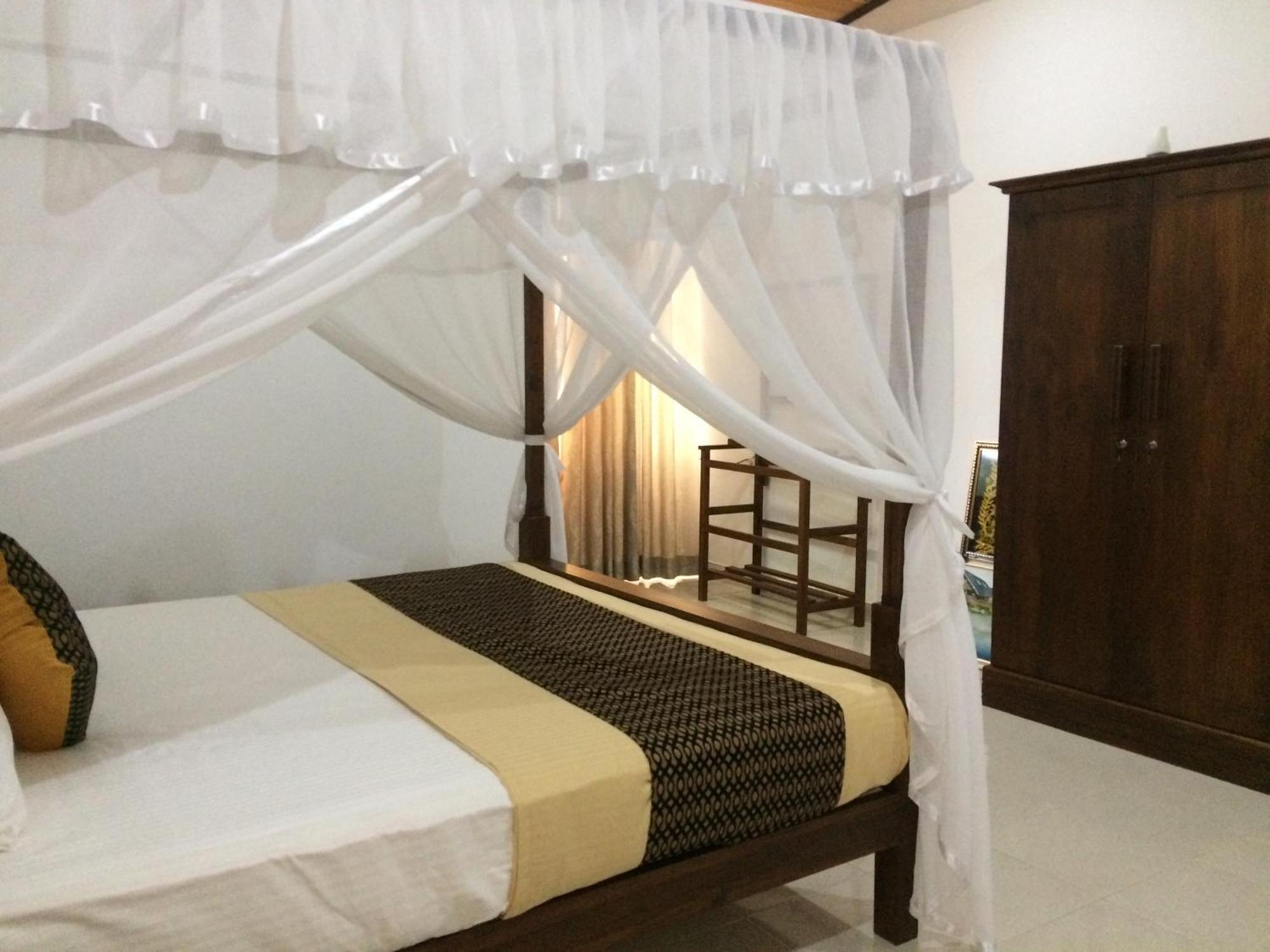 Gg Lodge Мириса Екстериор снимка