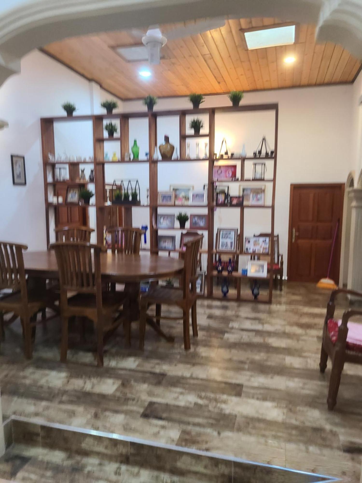 Gg Lodge Мириса Екстериор снимка